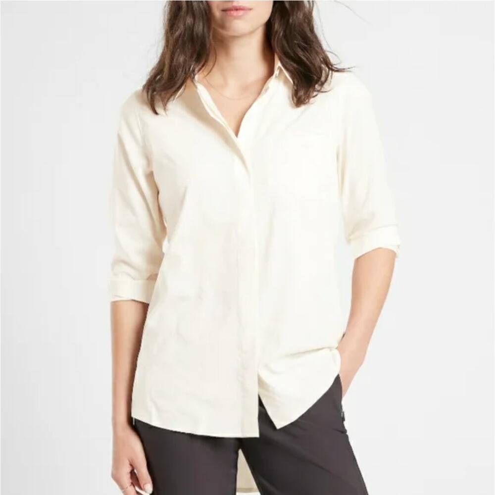 ATHLETA Urbanite Textured Tide Stripe Sea Salt Button Up Long Sleeve Top Small P